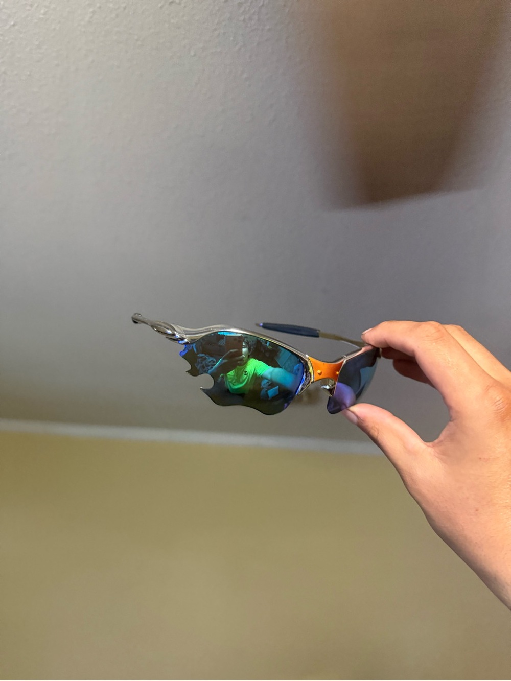 Women's Sport Sunglasses with Iridescent Blue-Green Lenses Oakley